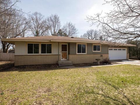 904 Pleasant Ave N, Champlin, MN 55316