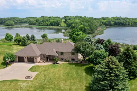 13975 Clearview Dr, Shakopee, MN 55379
