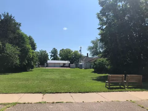 503 1st St SE, Little Falls, MN 56345