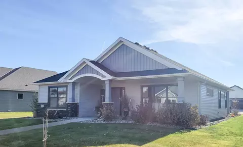 1918 Whippoorwill Way, Sartell, MN 56377