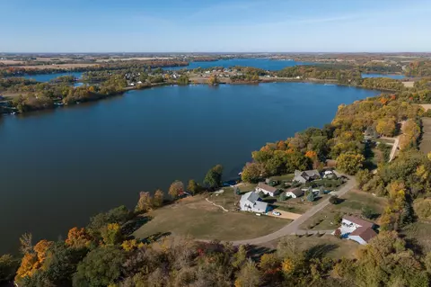 1488 Scenic Hideaway Ln NE, Elysian, MN 56028