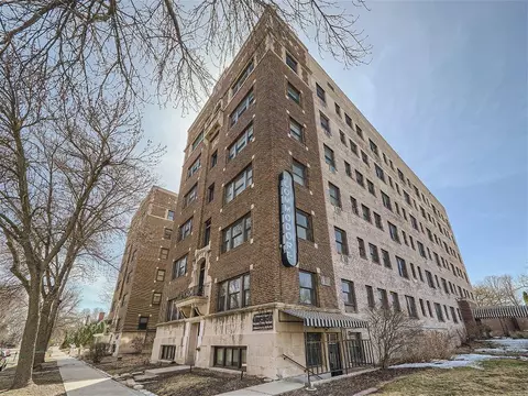 79 Western Ave N #406, Saint Paul, MN 55102