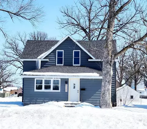 622 Horace Ave N, Thief River Falls, MN 56701
