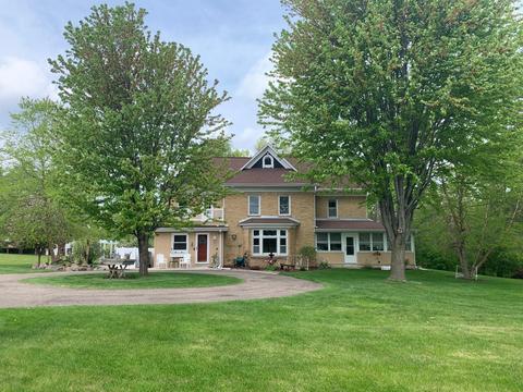 9665 Summit Pl, Chaska, MN 55318