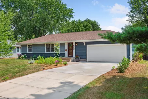 10941 Abbott Ave S, Bloomington, MN 55431