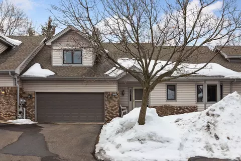 13520 Parkwood Dr, Burnsville, MN 55337