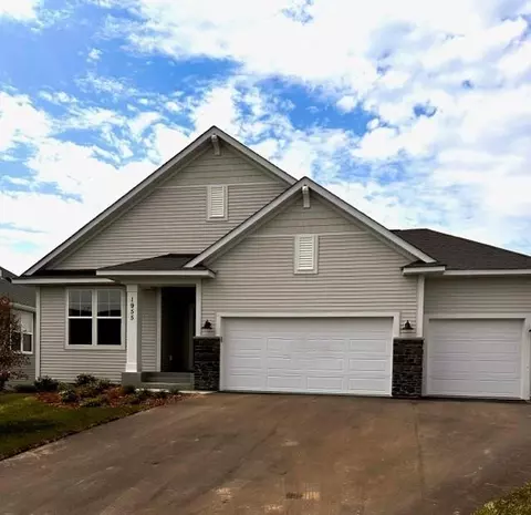 1955 Fallbrooke Dr, Hastings, MN 55033