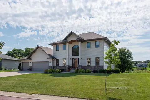 108 Sunburst Cir, Mankato, MN 56001