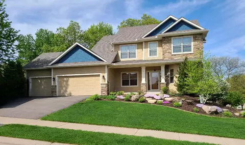 8630 Portage Ln E, Shakopee, MN 55379