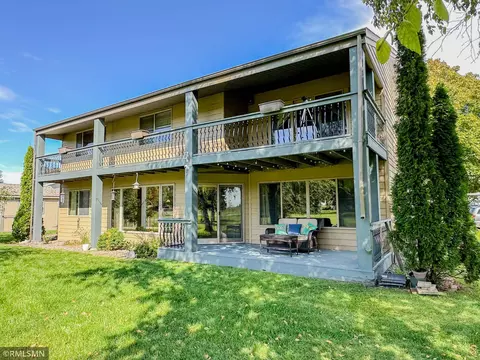 103 E Park Pl, Olivia, MN 56277