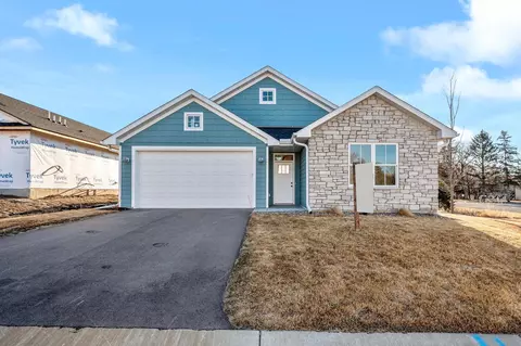 257 Liberty Dr, Hanover, MN 55341