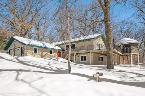 8700 202nd St N, Forest Lake, MN 55025