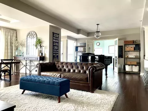 168 6th St E #4204, Saint Paul, MN 55101