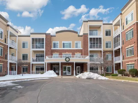 8200 W 33rd St #300, Saint Louis Park, MN 55426