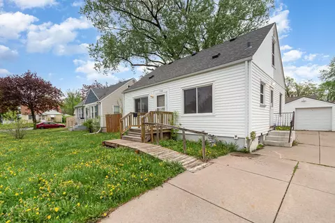 1166 Flandrau St, Saint Paul, MN 55106