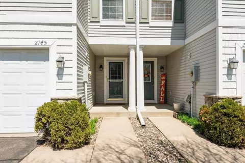2145 Saint Johns Alcove, Woodbury, MN 55129