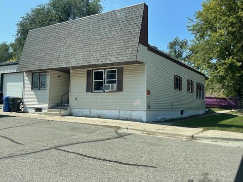 20 1st Ave NE, Plato, MN 55370