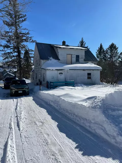 310 1st St NW, Sebeka, MN 56477