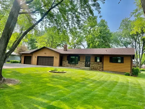 220 N Highview Dr, Sauk Rapids, MN 56379