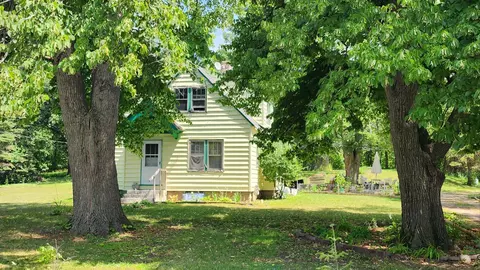 231 Mercury St S, Cosmos, MN 56228