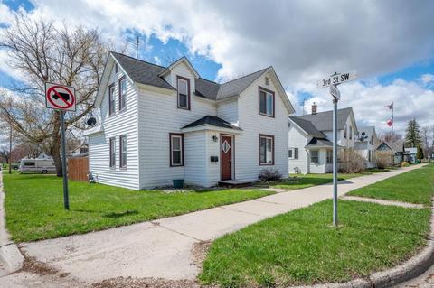 300 Oak Ave SW, Montgomery, MN 56069