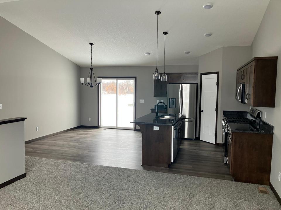  559 18th St NW, Sauk Rapids, MN 56379 photo 3