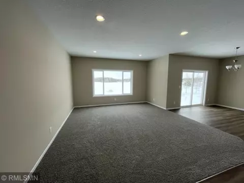 1031 45th Ave NE, Saint Cloud, MN 56304 photo 9
