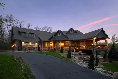 21685 Boulder Creek Dr, Lakeville, MN 55044