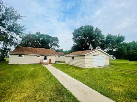 33090 150th St, Herman, MN 56248