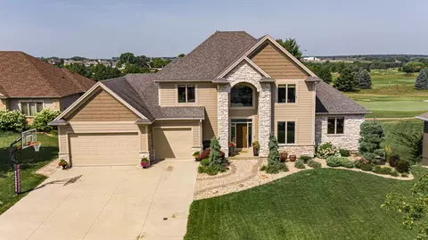 1621 Ancaster Dr, Byron, MN 55920