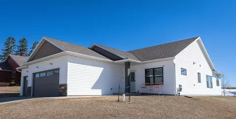 4606 Alan Ln NW, Rochester, MN 55901