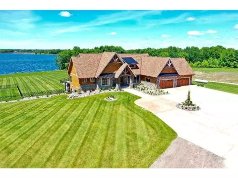6789 Old Viking Blvd NW, Nowthen, MN 55303