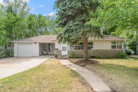 4833 Idaho Ave N, Crystal, MN 55428