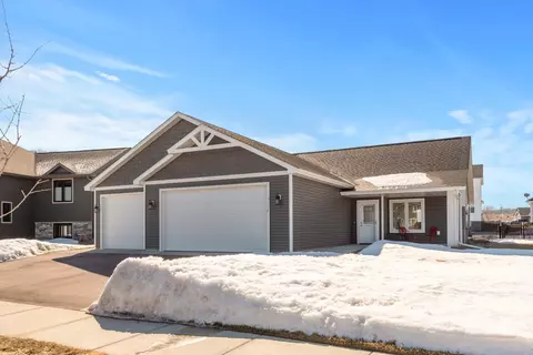 3124 Kingston St, River Falls, WI 54022
