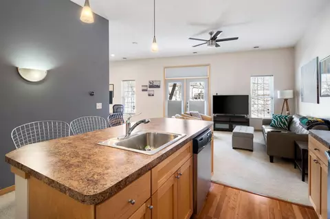 2850 Cedar Ave S #105, Minneapolis, MN 55407
