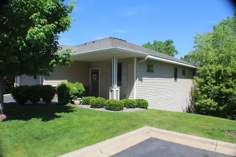 628 Levander Way, South Saint Paul, MN 55075