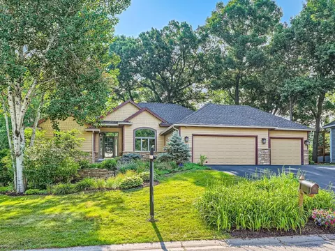 5665 Newberry Ave N, Oak Park Heights, MN 55082