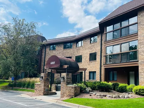 6085 Rowland Rd #208, Minnetonka, MN 55343