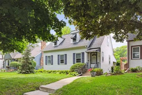 567 Warwick St, Saint Paul, MN 55116
