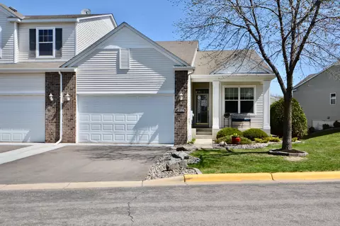 4886 Bolger Trl #10103, Inver Grove Heights, MN 55076