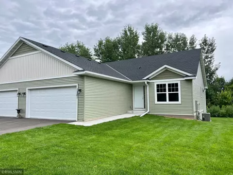 1121 Sakatah Ct, Madison Lake, MN 56063