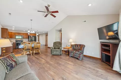 289 Cedar St, Baldwin, WI 54002 photo 8