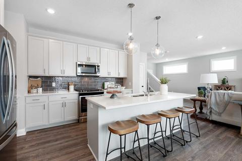 2902 Elgin Ct, River Falls, WI 54022