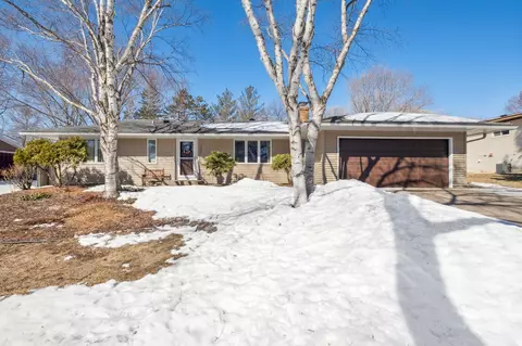 13565 Findlay Ave, Apple Valley, MN 55124