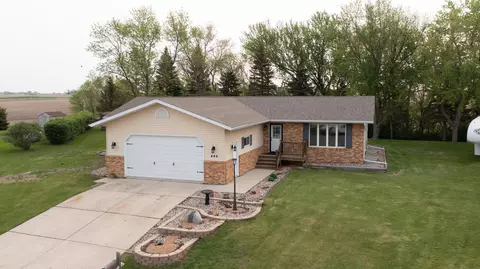 446 Main Ave E, Rothsay, MN 56579
