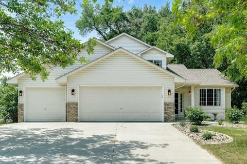 10109 Hidden Oaks Ln N, Champlin, MN 55316
