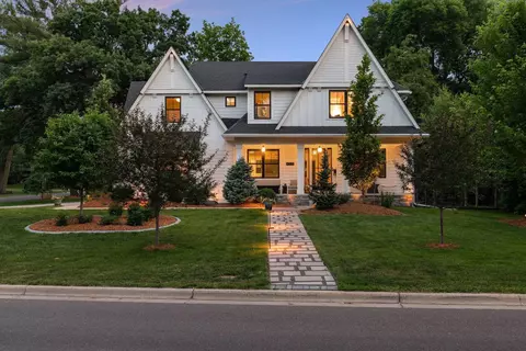 4303 Woodstock Ave, Golden Valley, MN 55422