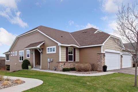9488 River Rock Dr S, Chanhassen, MN 55317