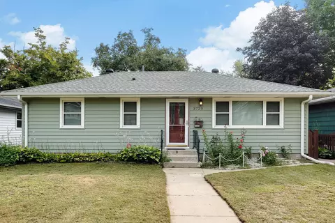 3720 Hubbard Ave N, Robbinsdale, MN 55422