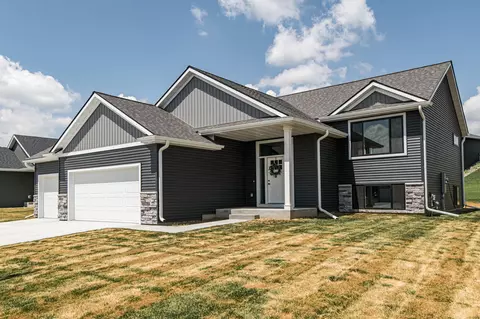 1752 Brandt Dr NE, Byron, MN 55920